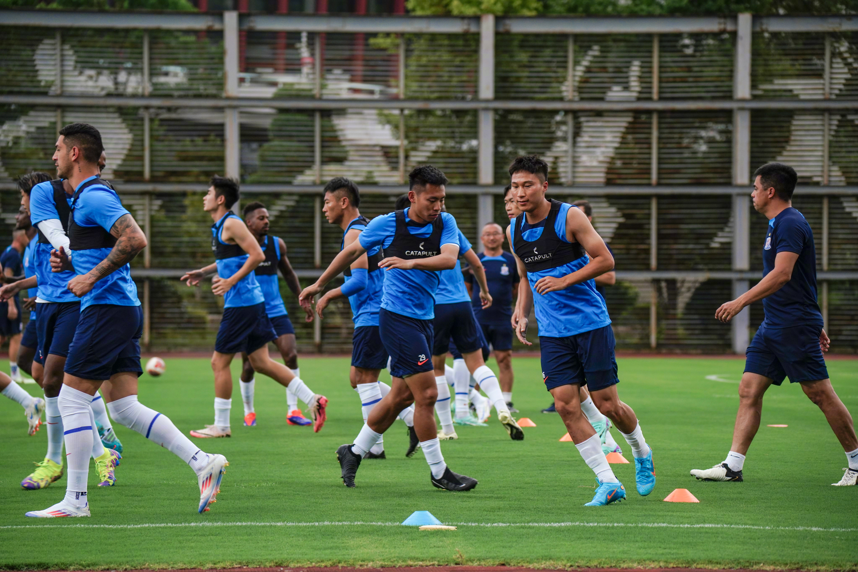 武汉三镇内部会议纪要流出——赛前回应争议，欧冠使命明确，球探报告显示潜力